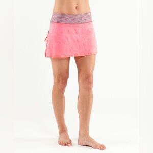 RARE Lululemon Pace Setter Skirt Skort Size 6 Flash Wee Are From Space Deep Pink